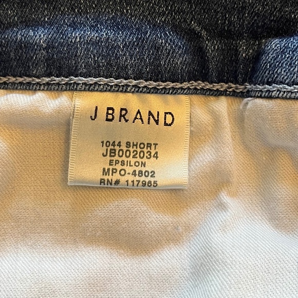 J BRAND Revolve 1044 Mid Rise Epsilon Denim Shorts - Size 27 - Picture 9 of 10